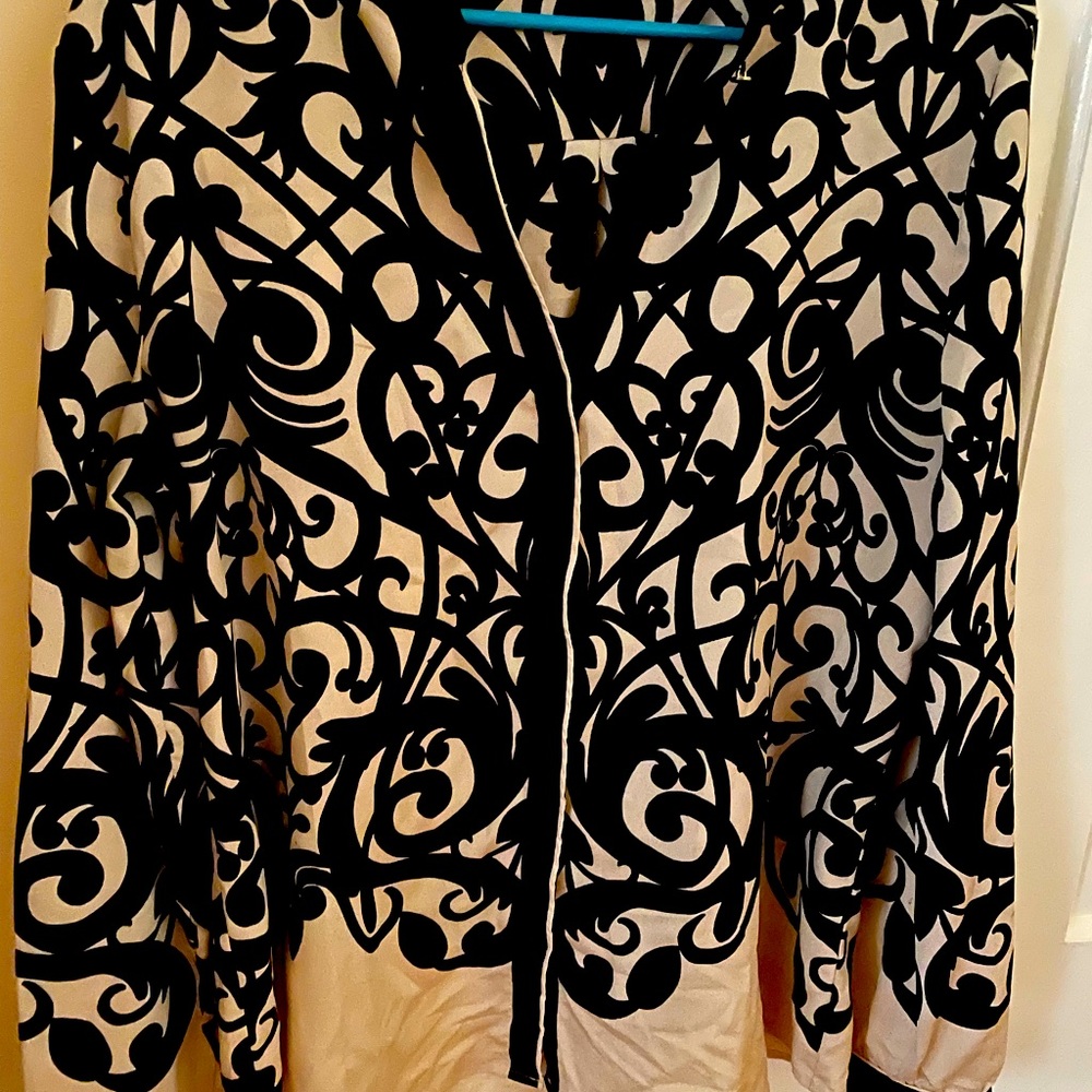 Beautiful women shirt